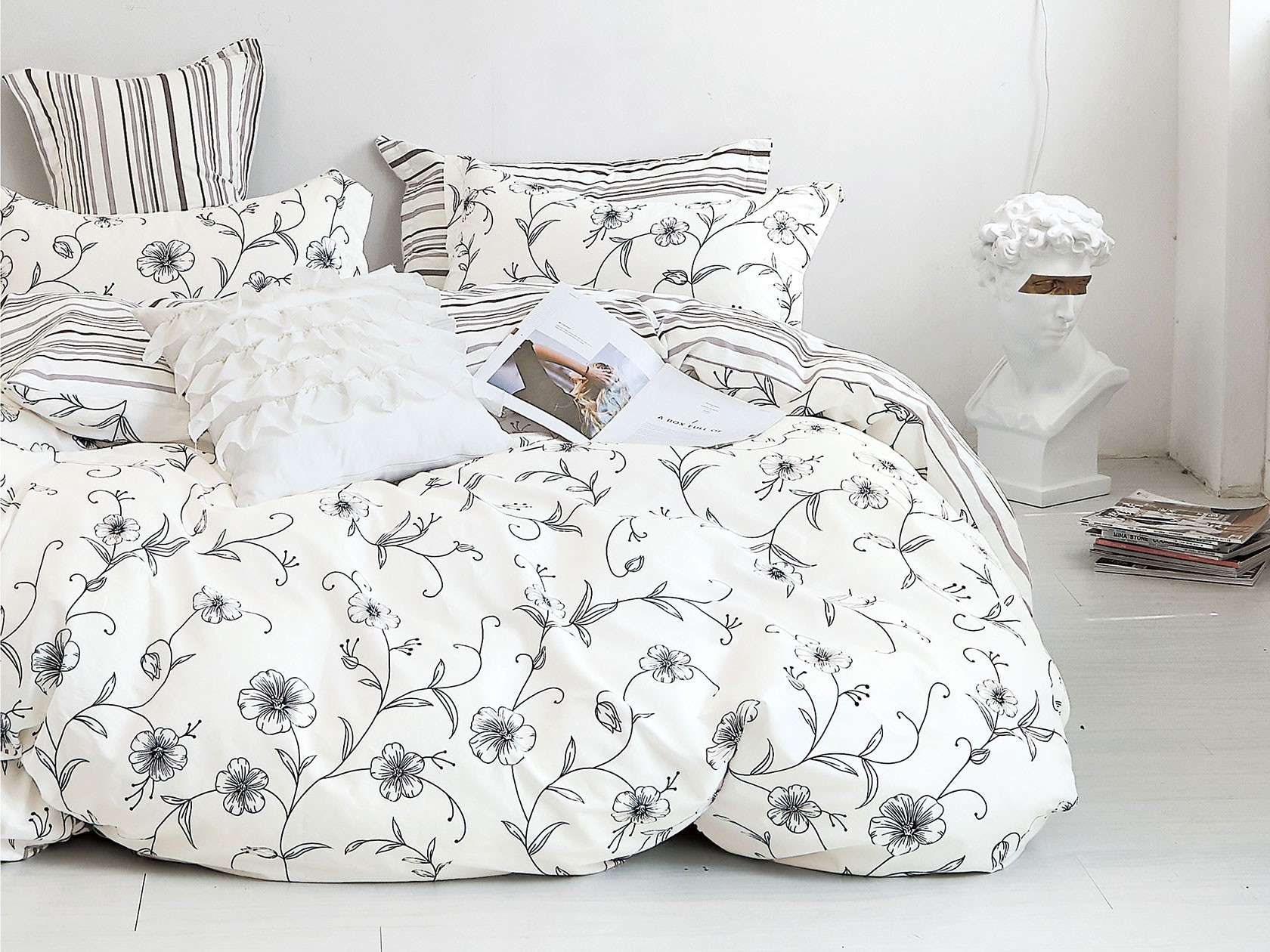 Комплект постельного белья  Цветы Цветы на белом, сатин, Двуспальный